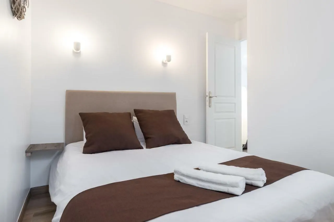 Sleep In Antibes City Center Apartment